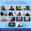En la imagen se encuentran algunas de las bibliotecarias y bibliotecarios del Grupo de Redes Sociales del #SiUBiUDG. El texto de la imagen dice: Última sesión del año 2022 del Grupo de redes sociales del #SiUBiUDG